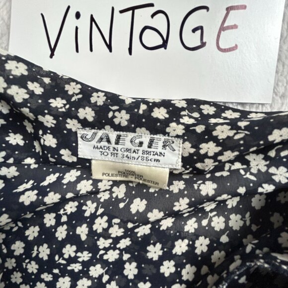 Vintage Jaeger Black White Floral Print Tie-Front Blouse Top Lightweight Casual - Picture 3 of 7